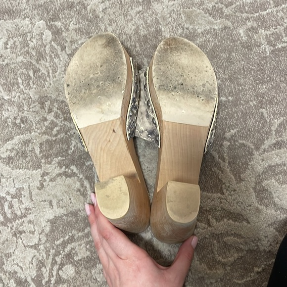 Jeffrey Campbell Size 8 Snake Leather Heel - Picture 9 of 9